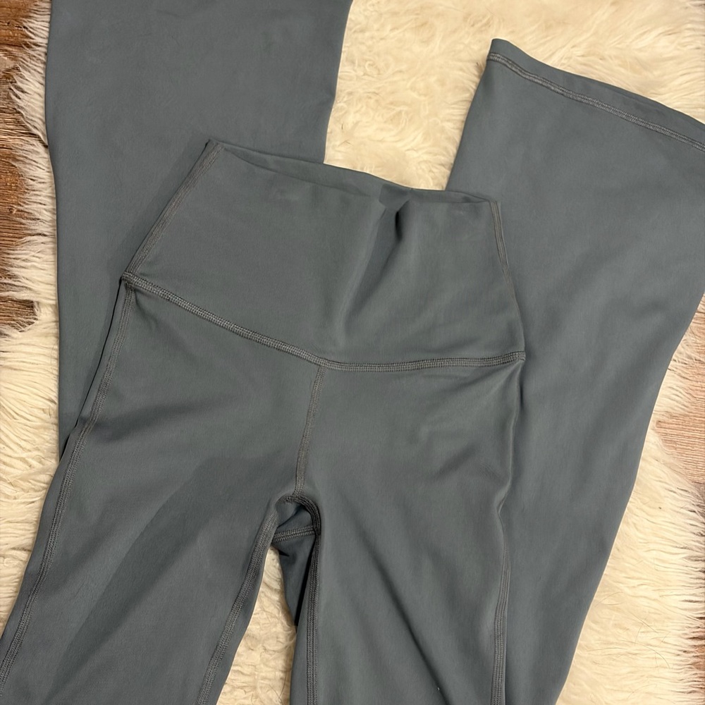 Gilly Hicks Gray Leggings